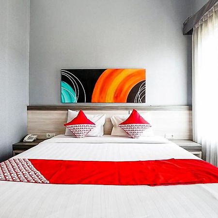 Oyo 289 Hotel Dalwa Syariah Pasuruan Kültér fotó