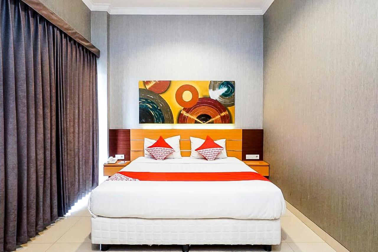 Oyo 289 Hotel Dalwa Syariah Pasuruan Kültér fotó