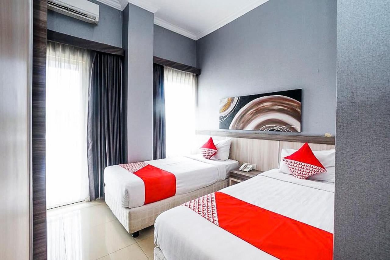 Oyo 289 Hotel Dalwa Syariah Pasuruan Kültér fotó