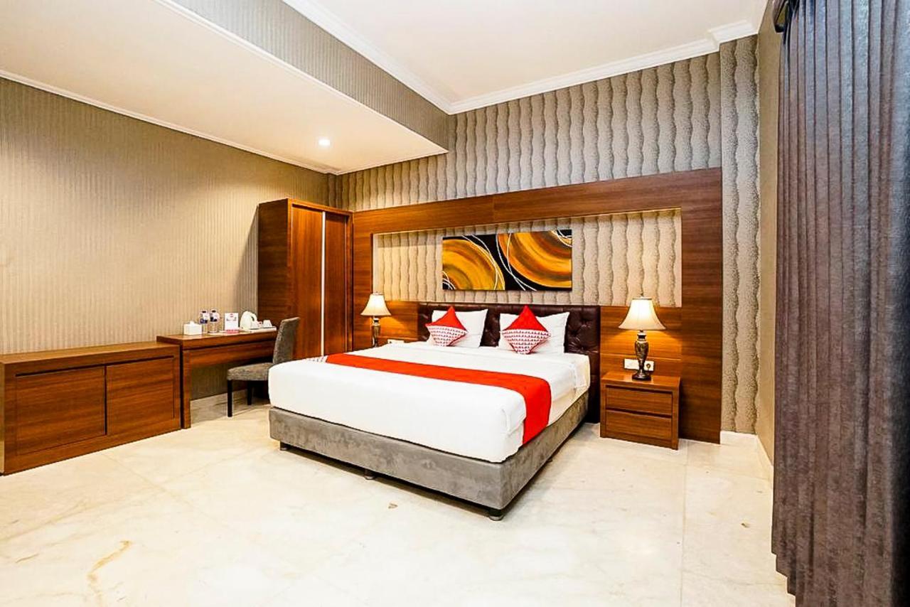 Oyo 289 Hotel Dalwa Syariah Pasuruan Kültér fotó