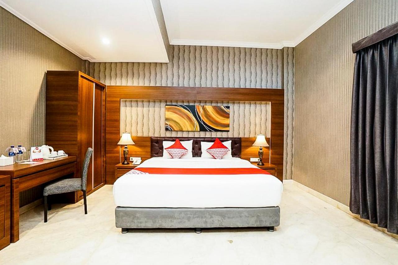 Oyo 289 Hotel Dalwa Syariah Pasuruan Kültér fotó
