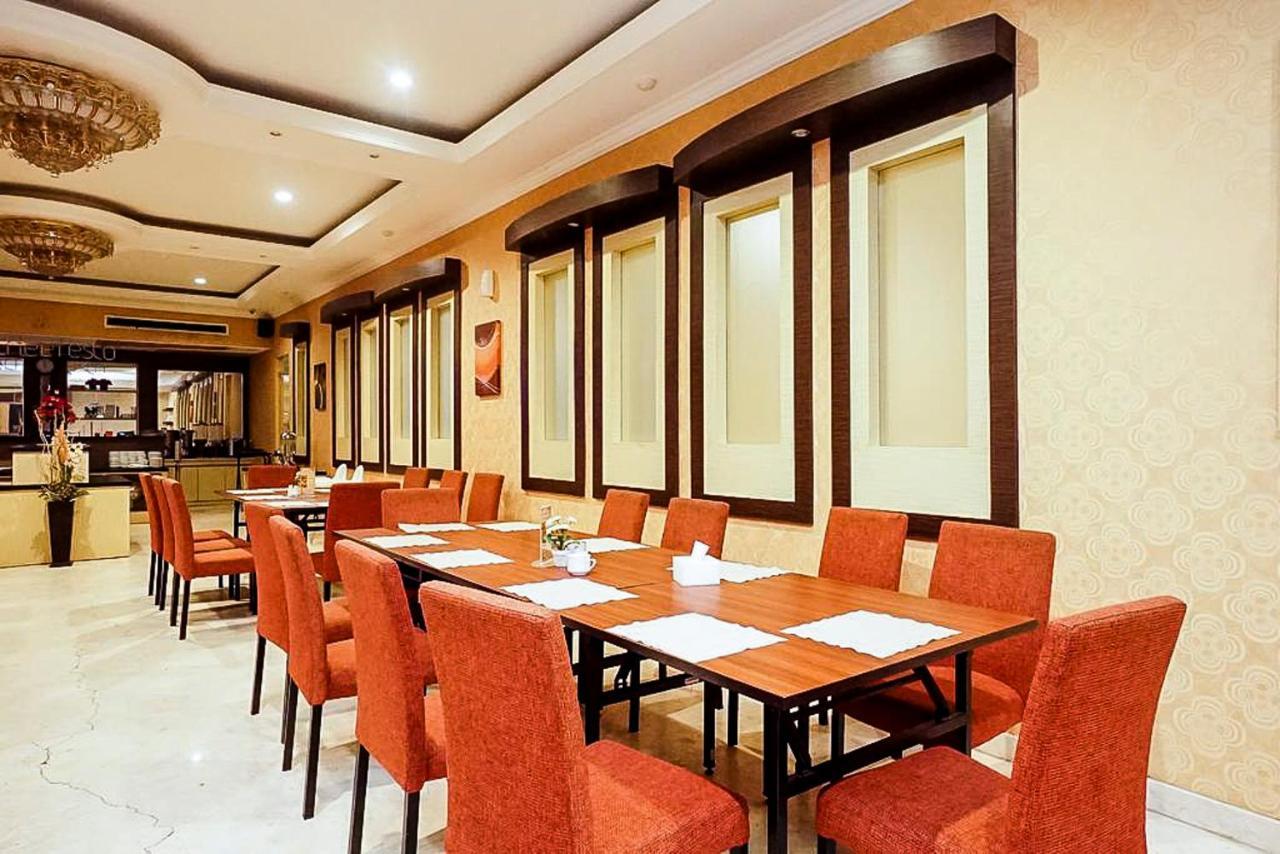 Oyo 289 Hotel Dalwa Syariah Pasuruan Kültér fotó